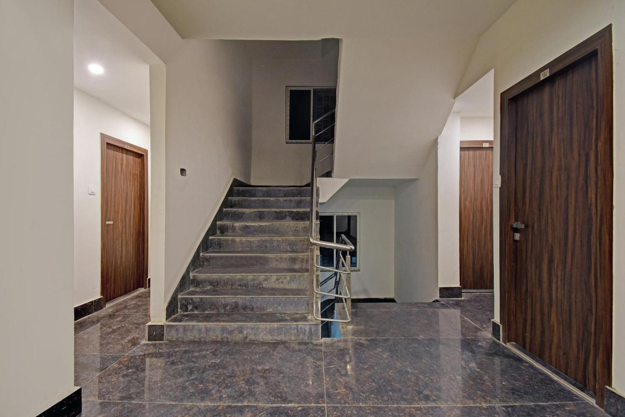 Hotel O Newtown Galaxy Panchuria Екстериор снимка