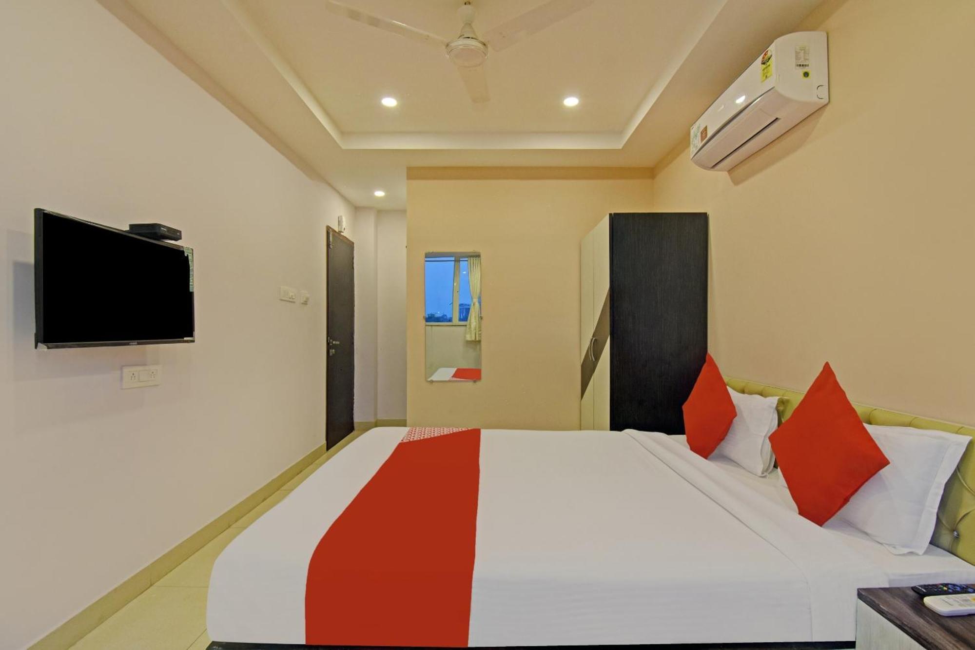 Hotel O Newtown Galaxy Panchuria Екстериор снимка