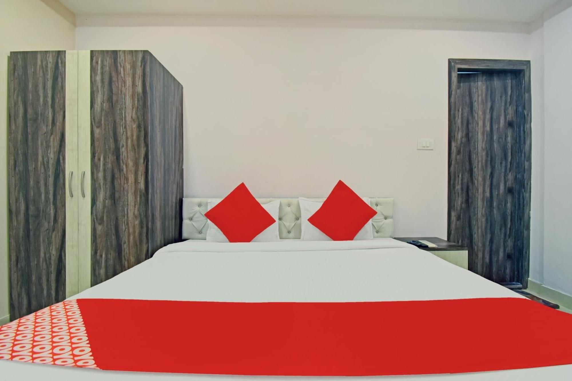 Hotel O Newtown Galaxy Panchuria Екстериор снимка