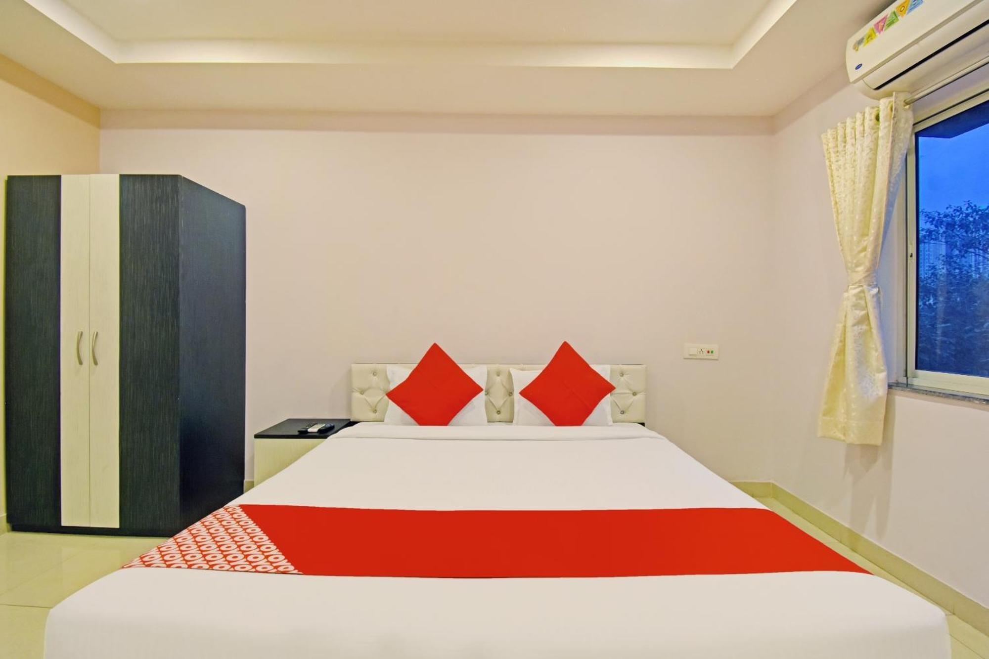 Hotel O Newtown Galaxy Panchuria Екстериор снимка